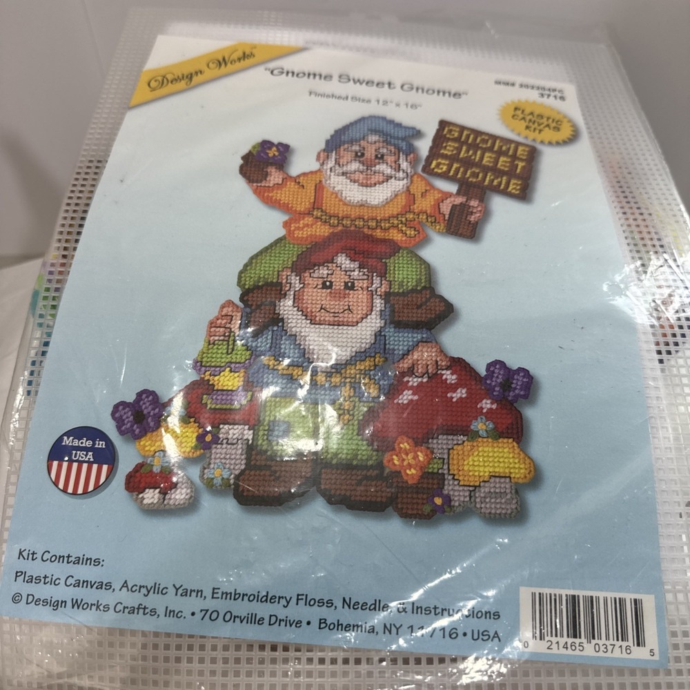 Vtg Design Works Gnome Sweet Gnome Plastic Kit 3716 Wall Hanging Needlepoint